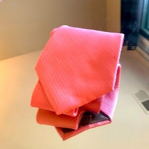 Giorgio Armani handmade 💯 silk tie made by hand in Italy